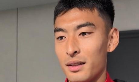 jiuyou-王子铭：赛前热身都要回避老队友，怕一看见他们忍不住笑出来